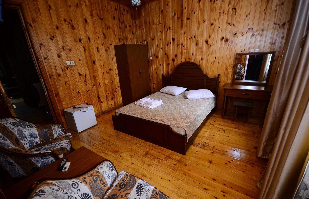 Zebo Hotel Batumi Exterior foto