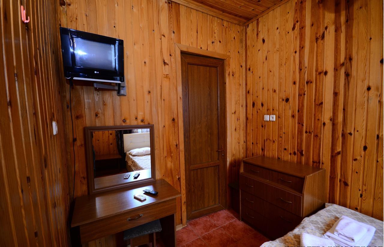 Zebo Hotel Batumi Exterior foto